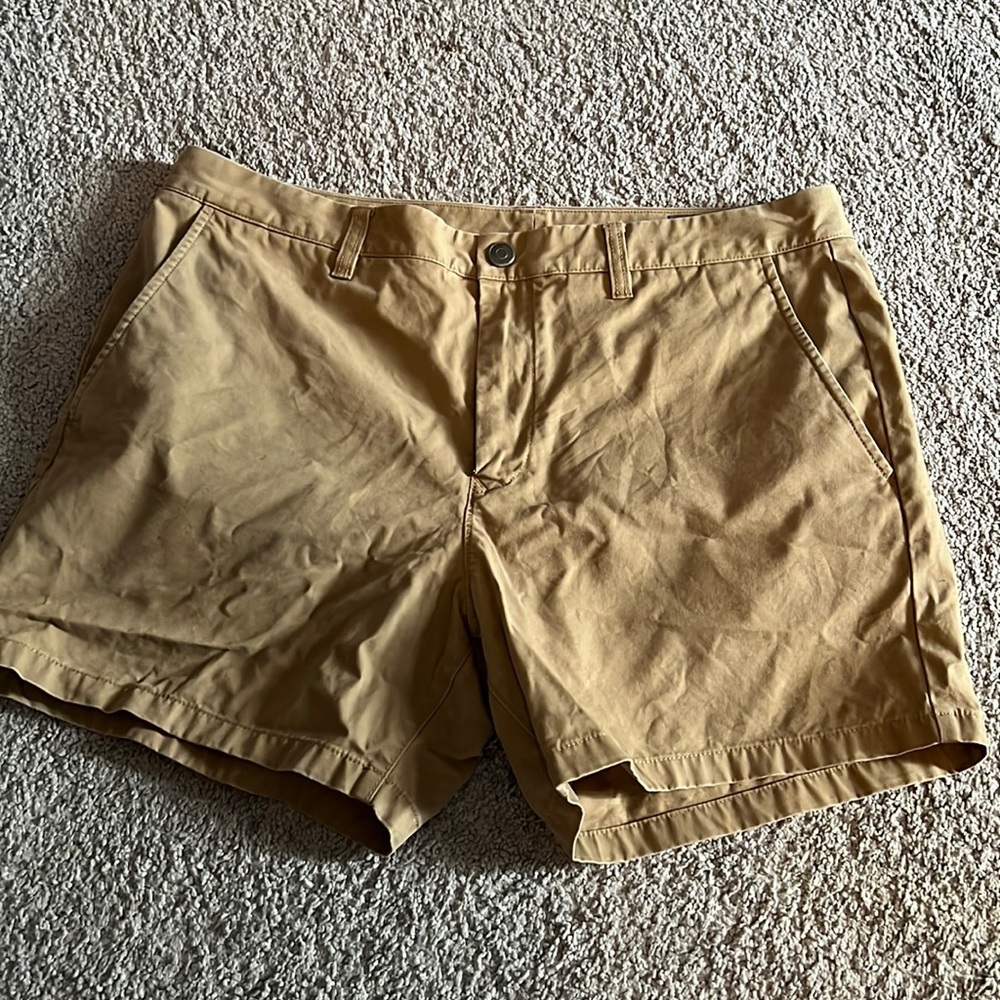 Bonobos Size 36 / 5” inseam